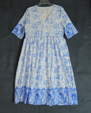 Maldila Dress Womens Size M White Blue Floral Maxi Boho Beach Resort Coastal NWT